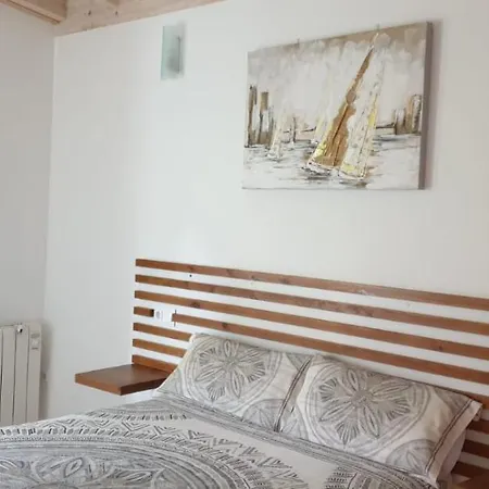 Elma Apartment *